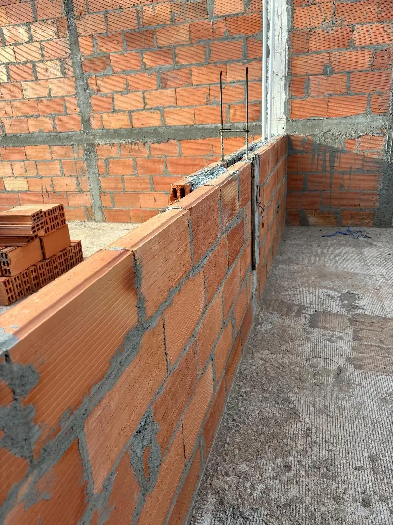 ผนังอิฐ 2 ชั้น | ก่อผนังอิฐเซรามิก 2 ชั้น อิฐเซรามิก อิฐพันปี C-Brick อิฐ มอก. อิฐแดง หลายขนาด ราคา IMG 1651