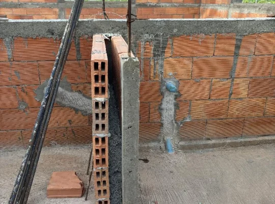 ผนังอิฐ 2 ชั้น | ก่อผนังอิฐเซรามิก 2 ชั้น อิฐเซรามิก อิฐพันปี C-Brick อิฐ มอก. อิฐแดง หลายขนาด ราคา IMG 1724