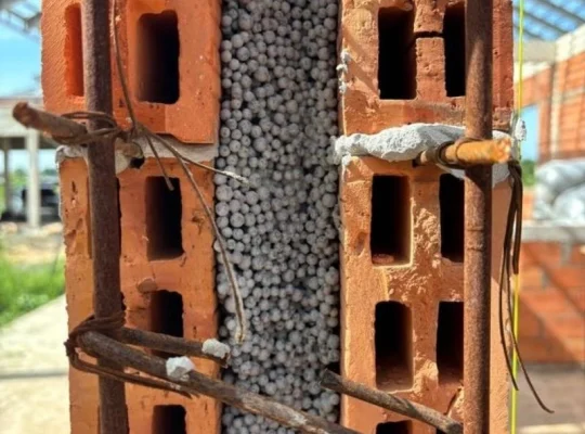 ผนังอิฐ 2 ชั้น | ก่อผนังอิฐเซรามิก 2 ชั้น อิฐเซรามิก อิฐพันปี C-Brick อิฐ มอก. อิฐแดง หลายขนาด ราคา IMG 1780