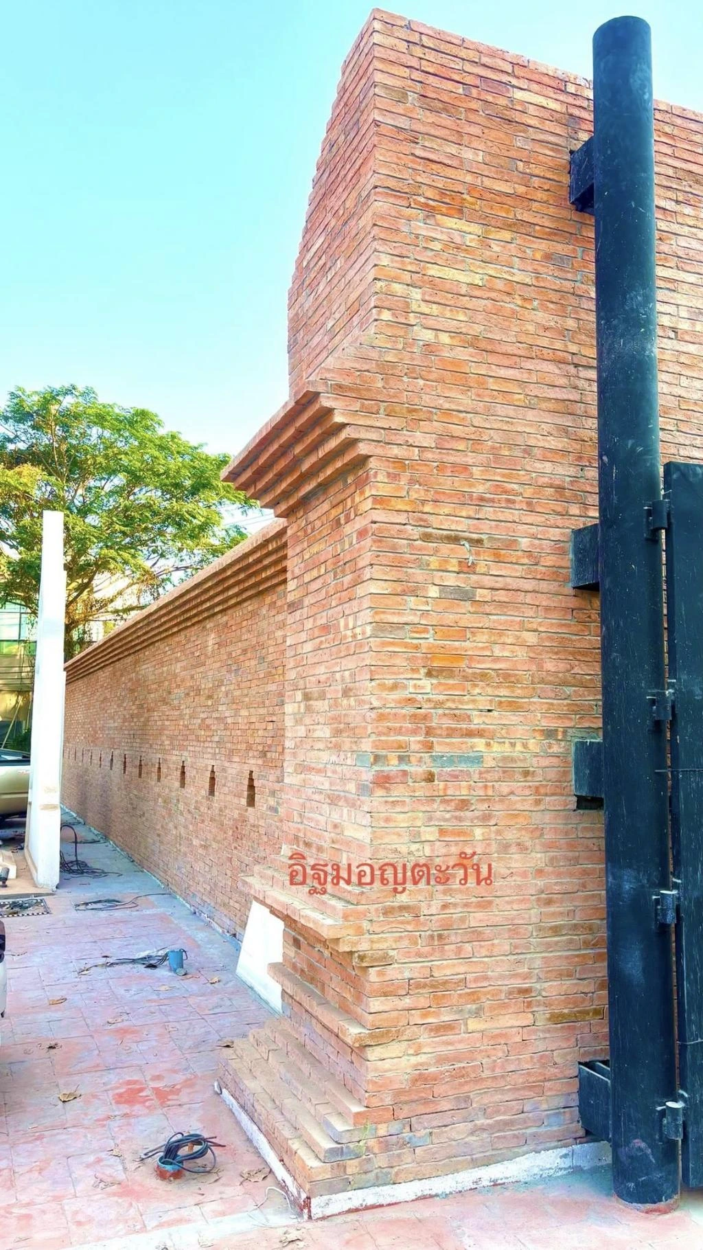 อิฐมอญปั้น | อิฐมอญปั้นมือใหญ่ ขนาด 15 x 30 x 4.5 ซม. อิฐเซรามิก อิฐพันปี C-Brick อิฐ มอก. อิฐแดง หลายขนาด ราคา อิฐมอญปั้นมือ